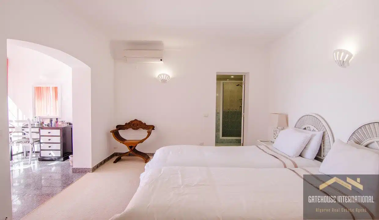West Algarve 3 Bed Villa In Santo Antonio Golf Resort 43