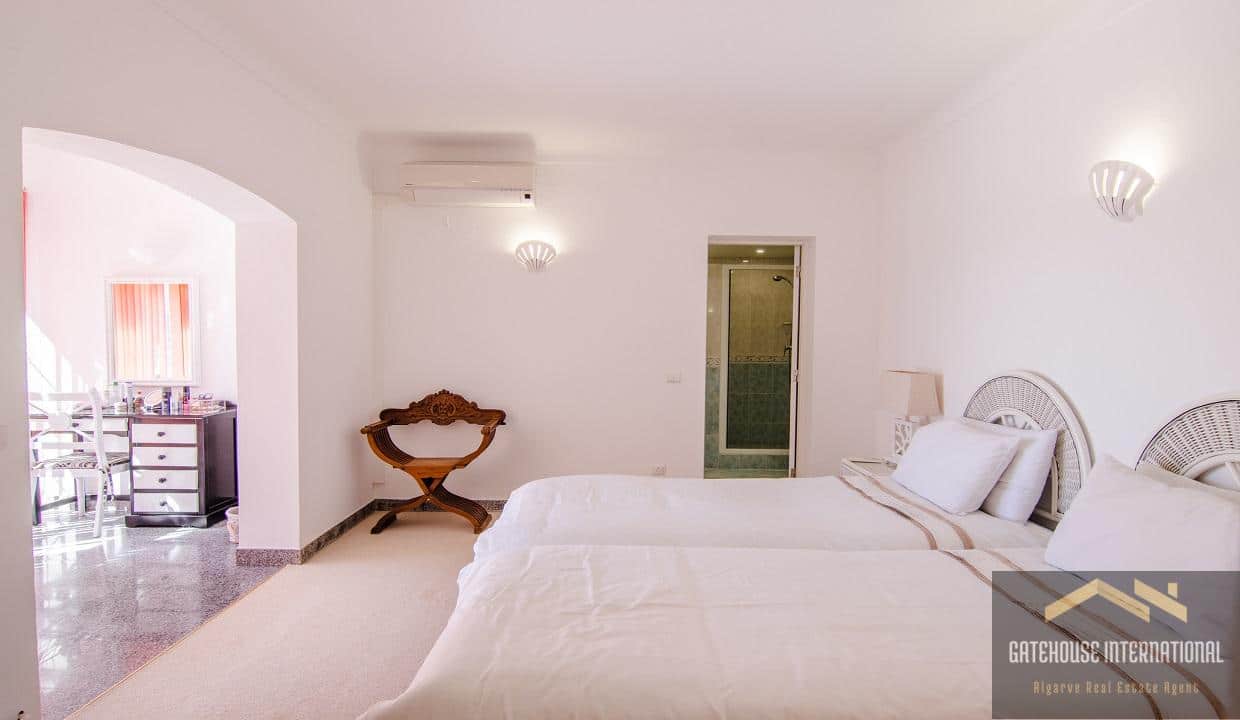 West Algarve 3 Bed Villa In Santo Antonio Golf Resort 43