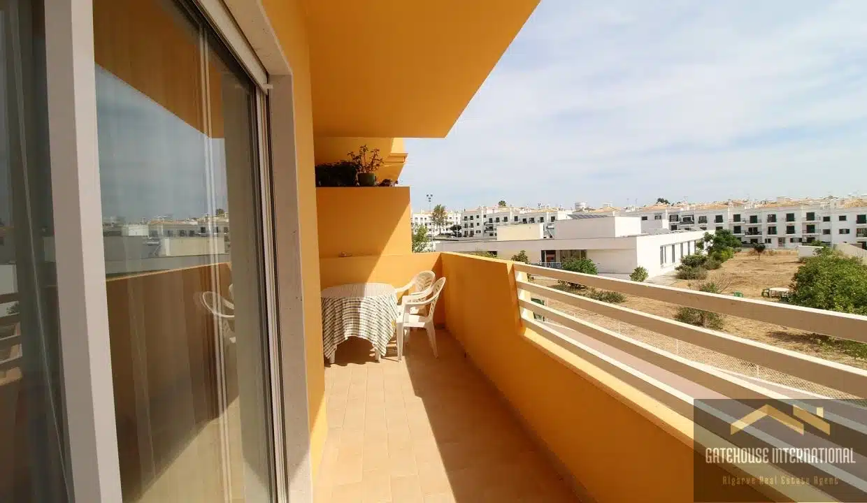 2 Bed Apartment In Cabanas Tavira Algarve 3