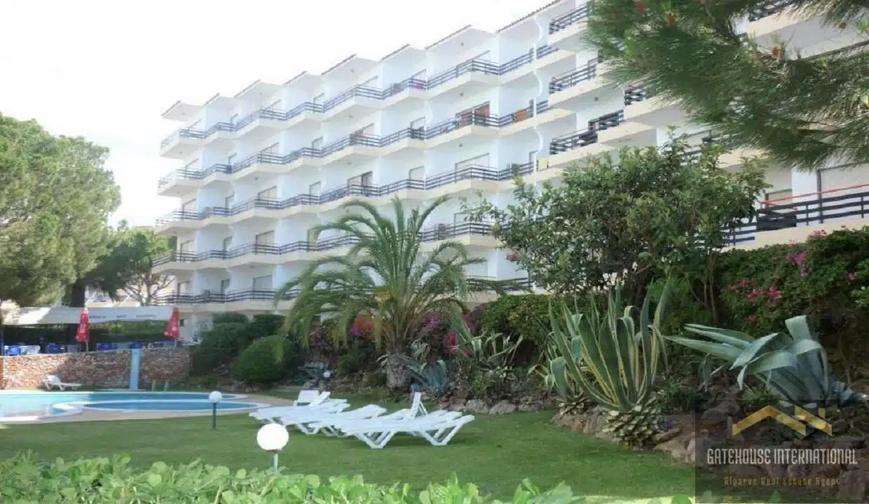 2 Bed Apartment With Pool In Vilamoura Algarve 87