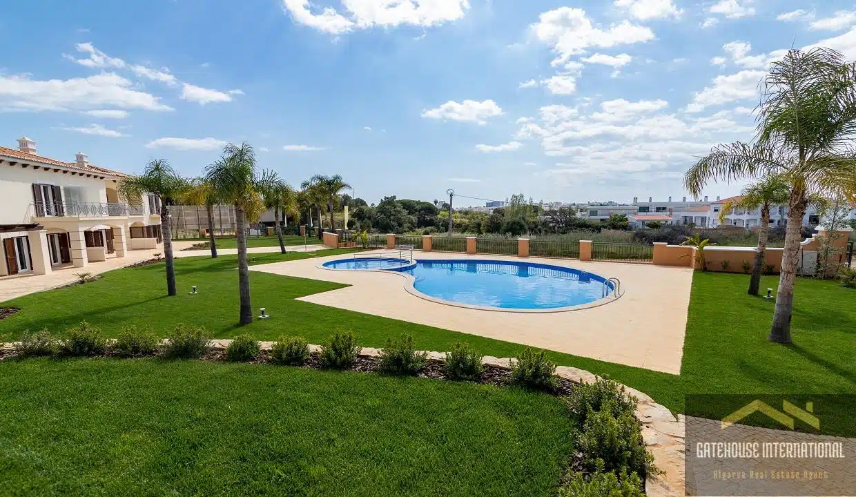 3 Bed Luxury Townhouse For Sale In Albufeira Algarve 55