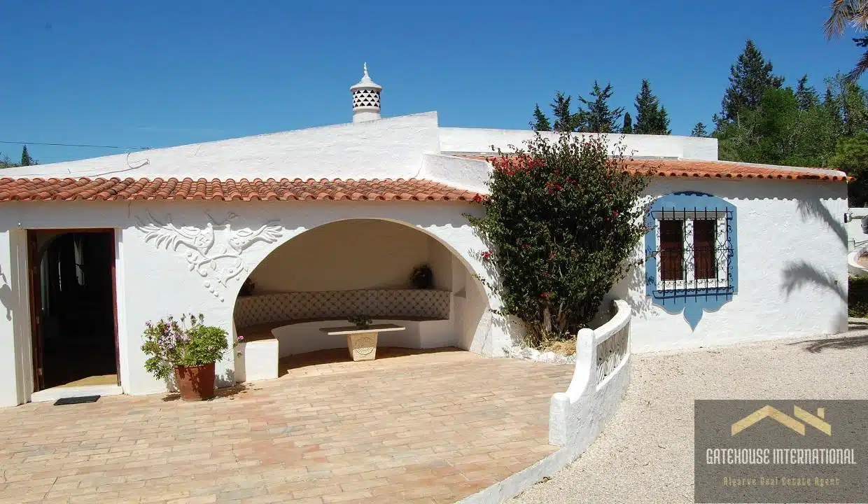 3 Bed Villa In A Private Location In Carvoeiro Algarve
