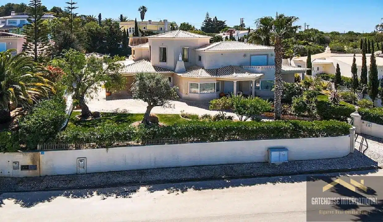 4 Bed Villa For Sale In Luz West Algarve009