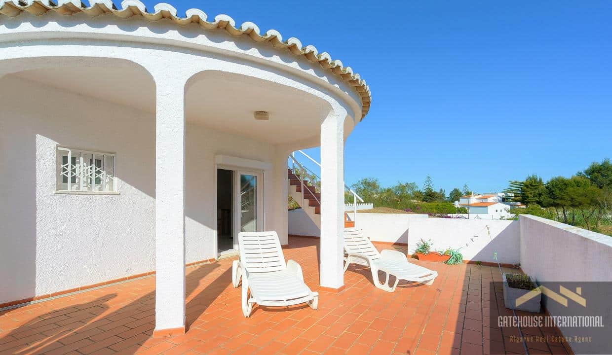 4 Bed Villa For Sale In Nossa Senhora da Rocha Porches Algarve 76