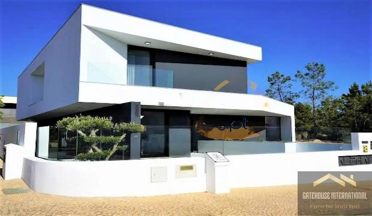 4 Bed Villa In Fonta Santa Quarteira Algarve45 transformed