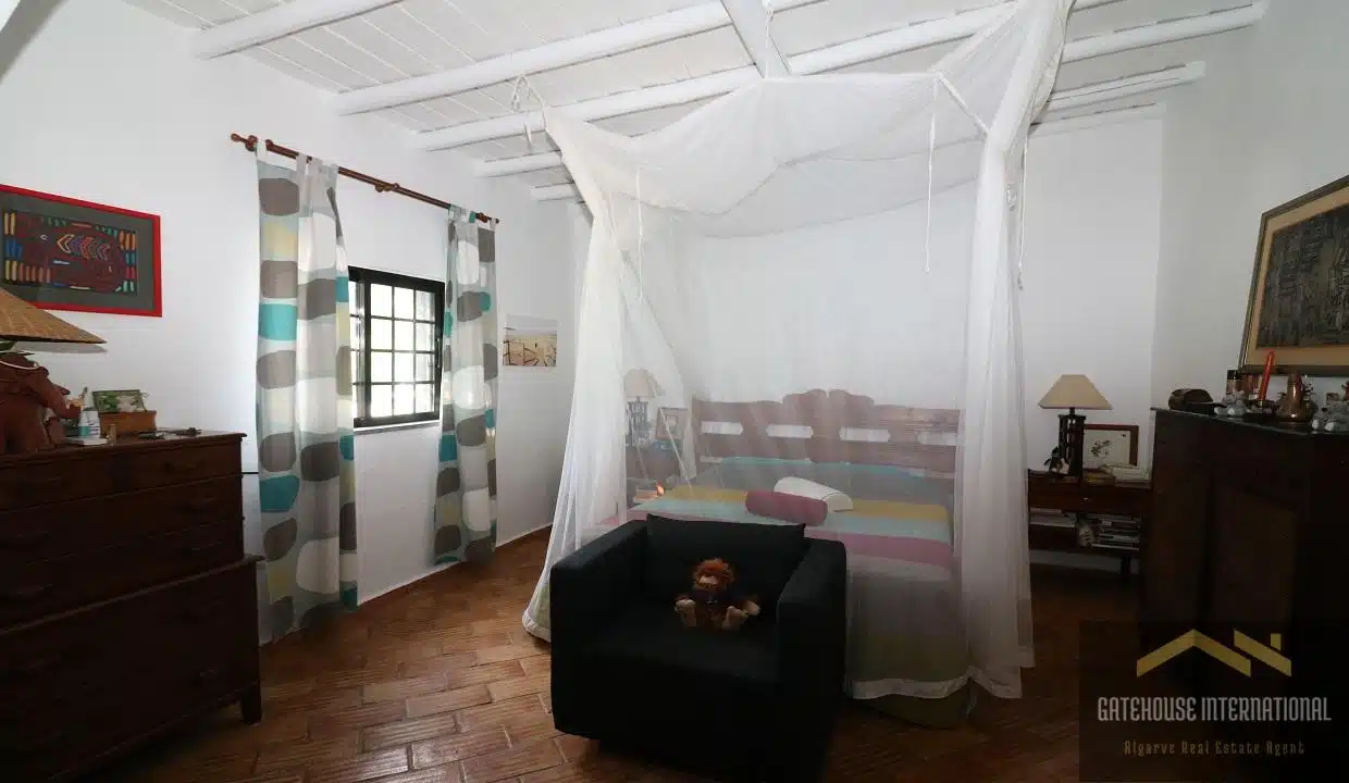 6 Bed Farmhouse In Sao Bras de Alportel Algarve 0