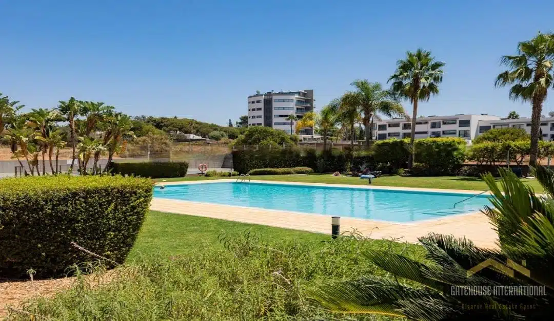 Ground Floor Apartment For Sale In Quarteira Algarve76