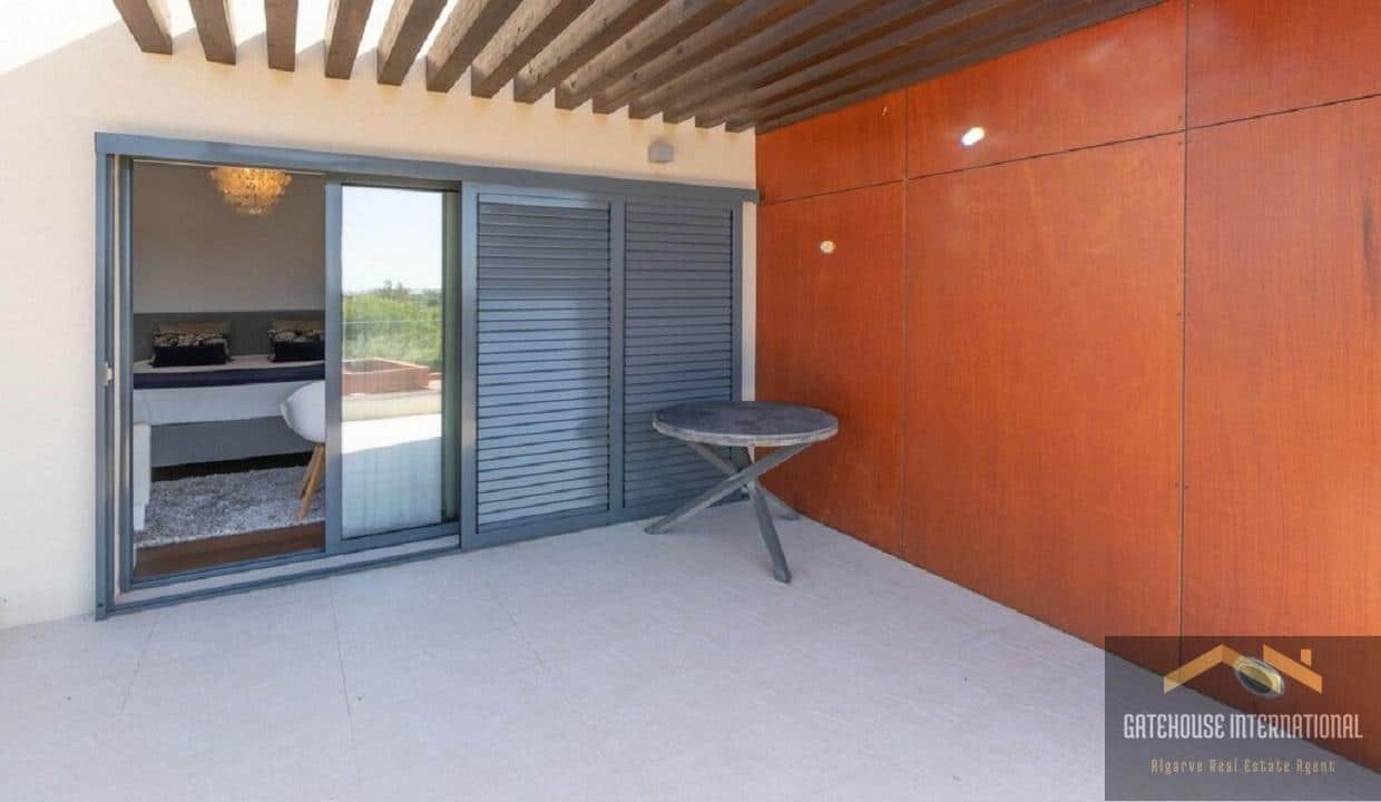 Luxury 3 Bed Duplex Apartment In Vilamoura Algarve 12
