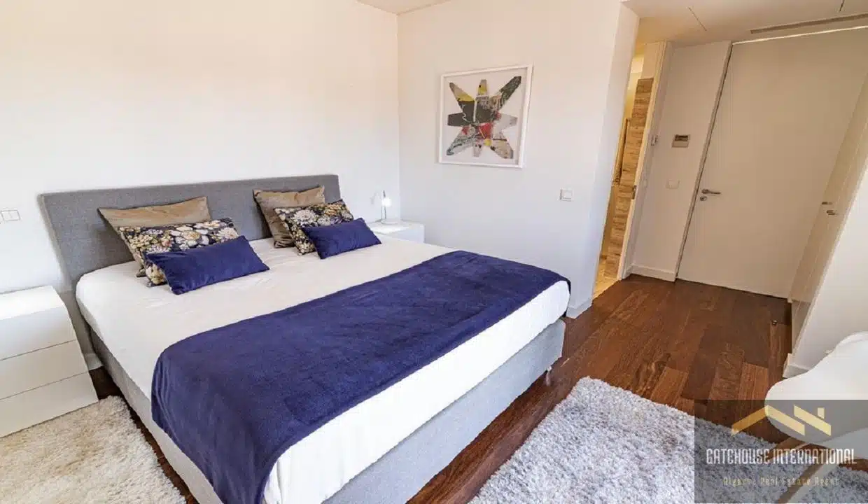 Luxury 3 Bed Duplex Apartment In Vilamoura Algarve 32