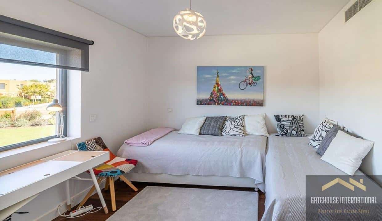Luxury 3 Bed Duplex Apartment In Vilamoura Algarve 9