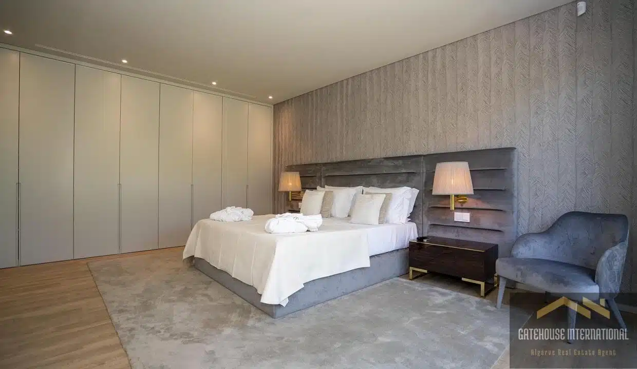 Luxury 8 Bedroom Modern Villa In Vilamoura Algarve2
