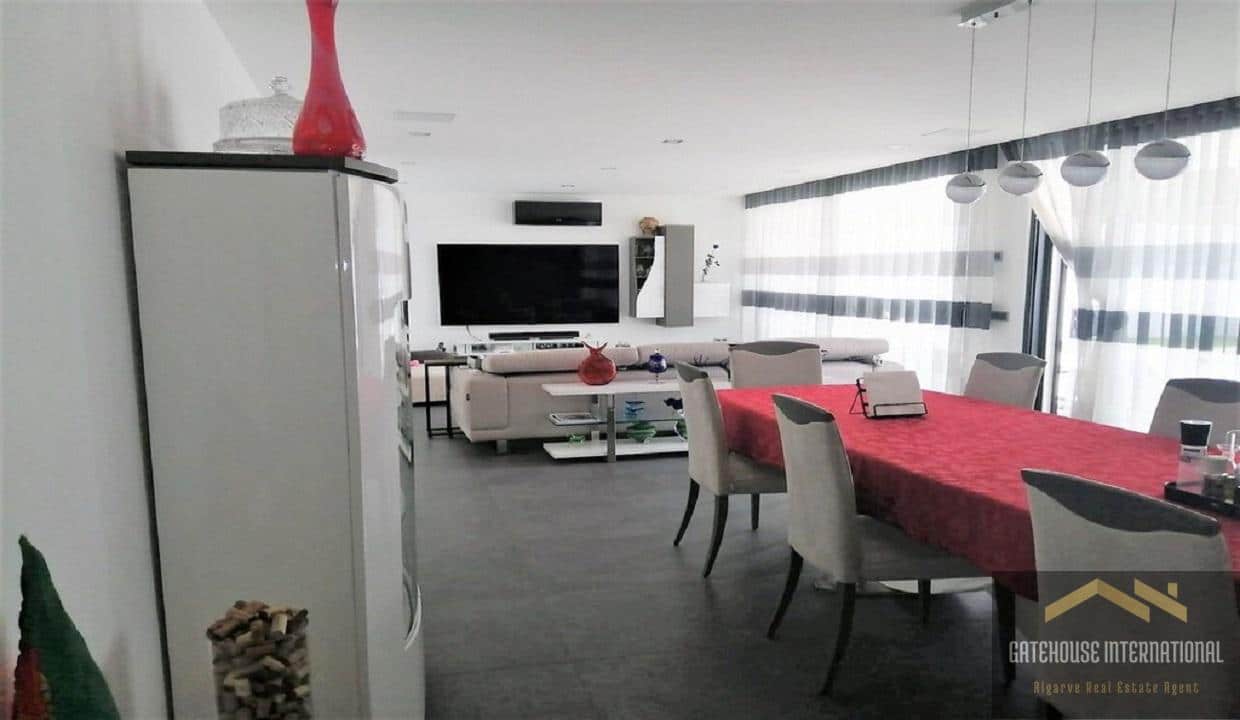 Modern 4 Bed Villa In Fonte Santa Quarteira 3