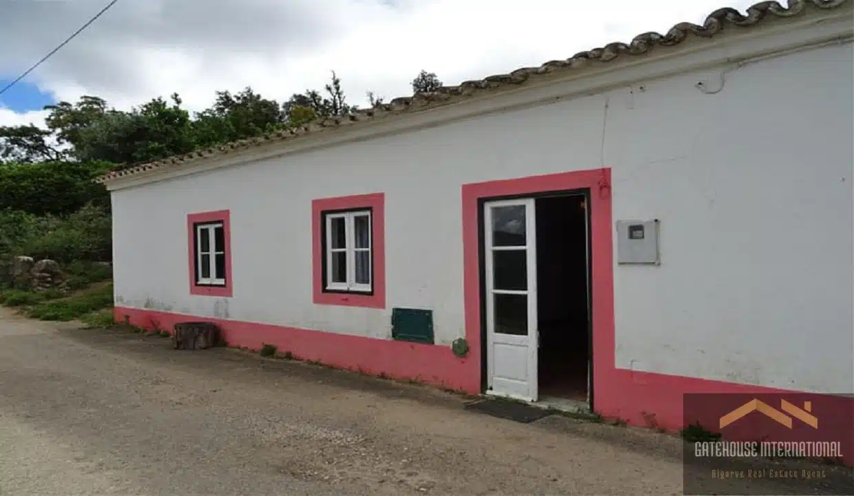 Restaurant & 3 Bed villa For Sale In Monchique Algarve87