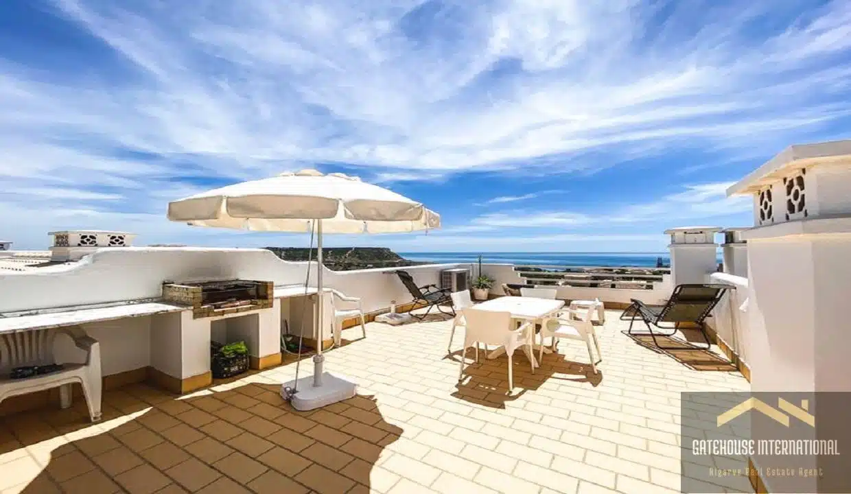 Sea View 2 Bed Duplex Apartment In Praia da Luz Algarve 6