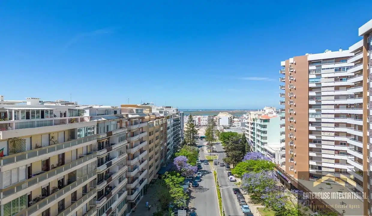 Sea View Apartment In Faro Algarve With 4 Bedrooms 34