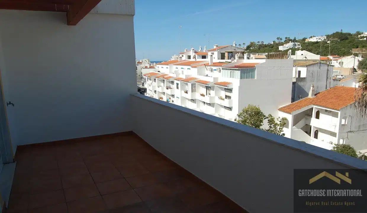 Top Floor 2 Bed Apartment In Carvoeiro Algarve0