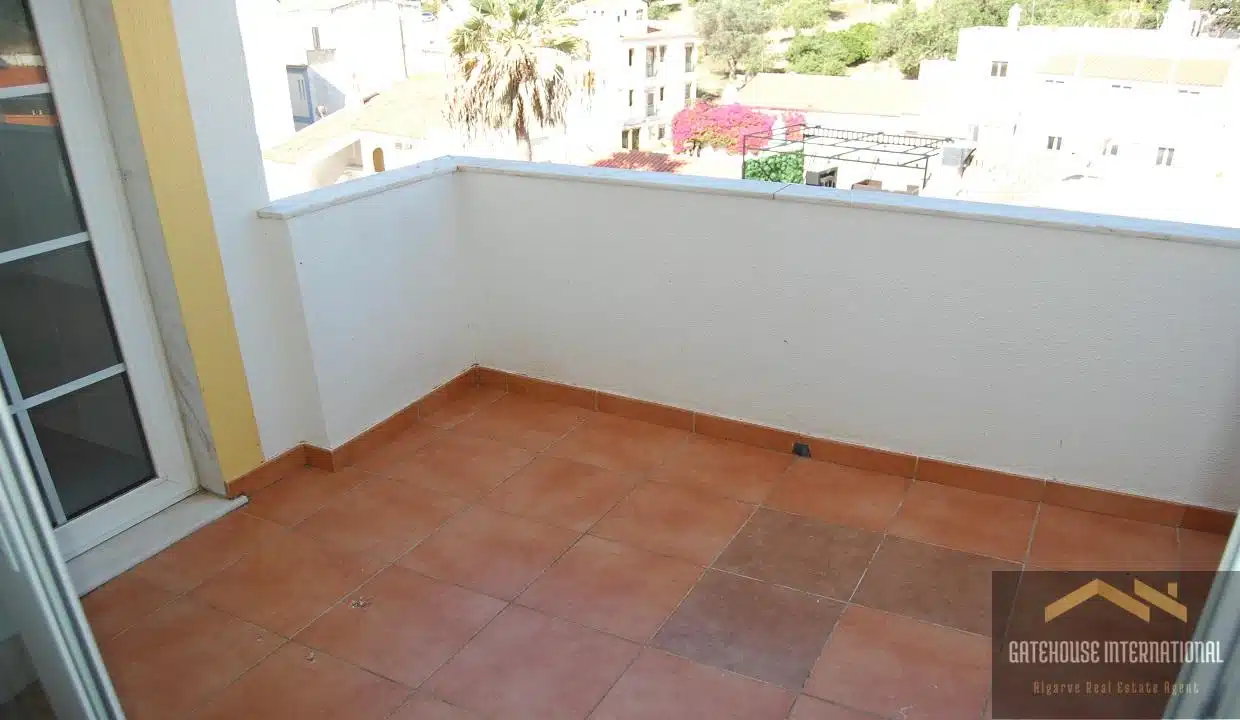 Top Floor 2 Bed Apartment In Carvoeiro Algarve3