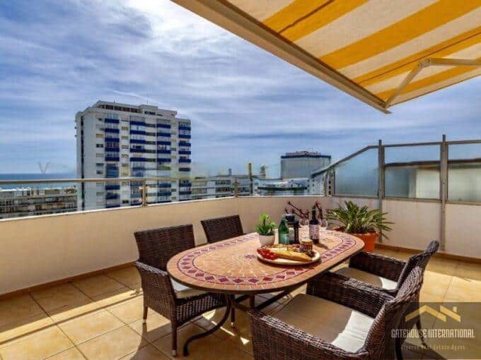 Top Floor Sea View 1 Bed Apartment In Quarteira Algarve87 (1)