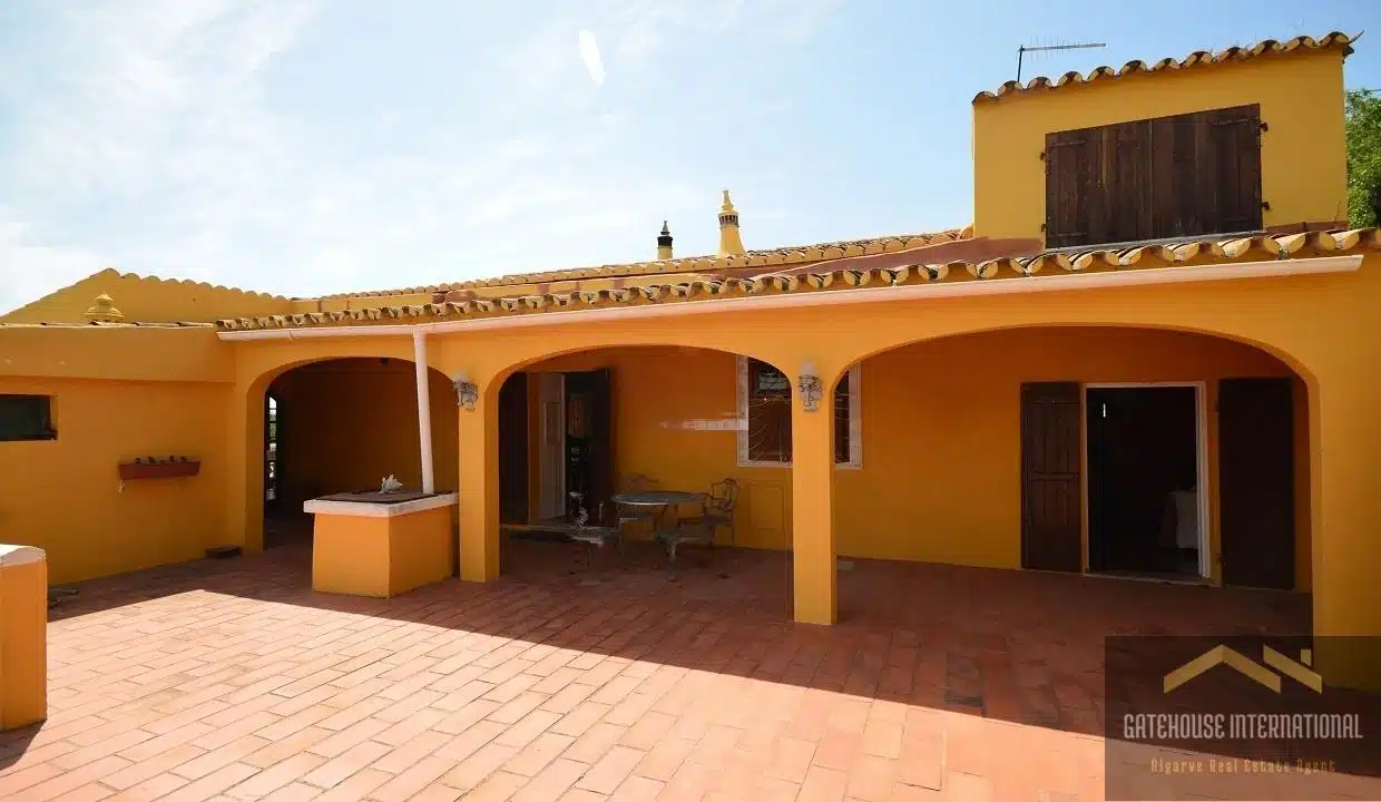 Traditional Rustic 3 Bed Villa For Sale In Parragil Loule Algarve76 transformed