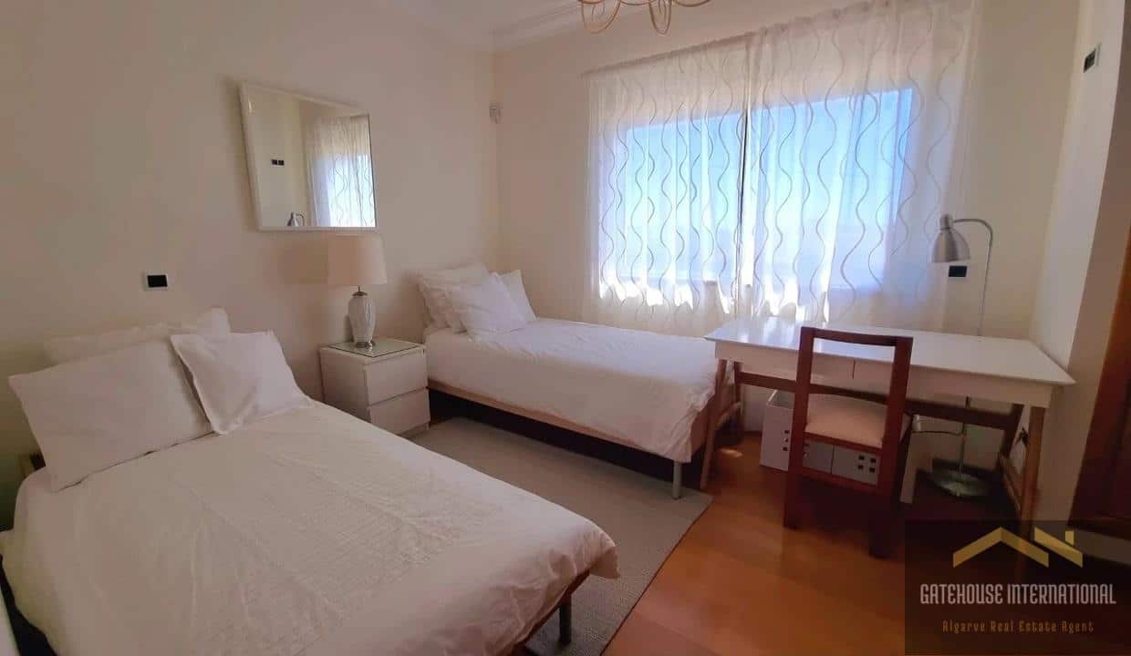 3 Bed Linked Villa With Garden & Pool In Almancil Algarve 21