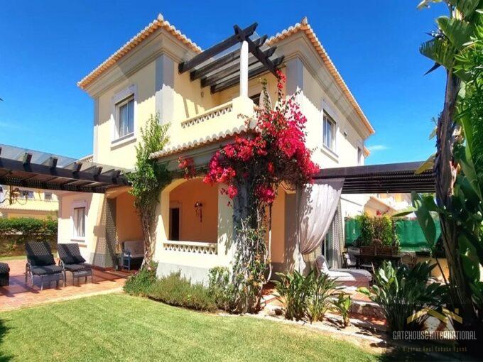 3 Bed Linked Villa With Garden & Pool In Almancil Algarve 455