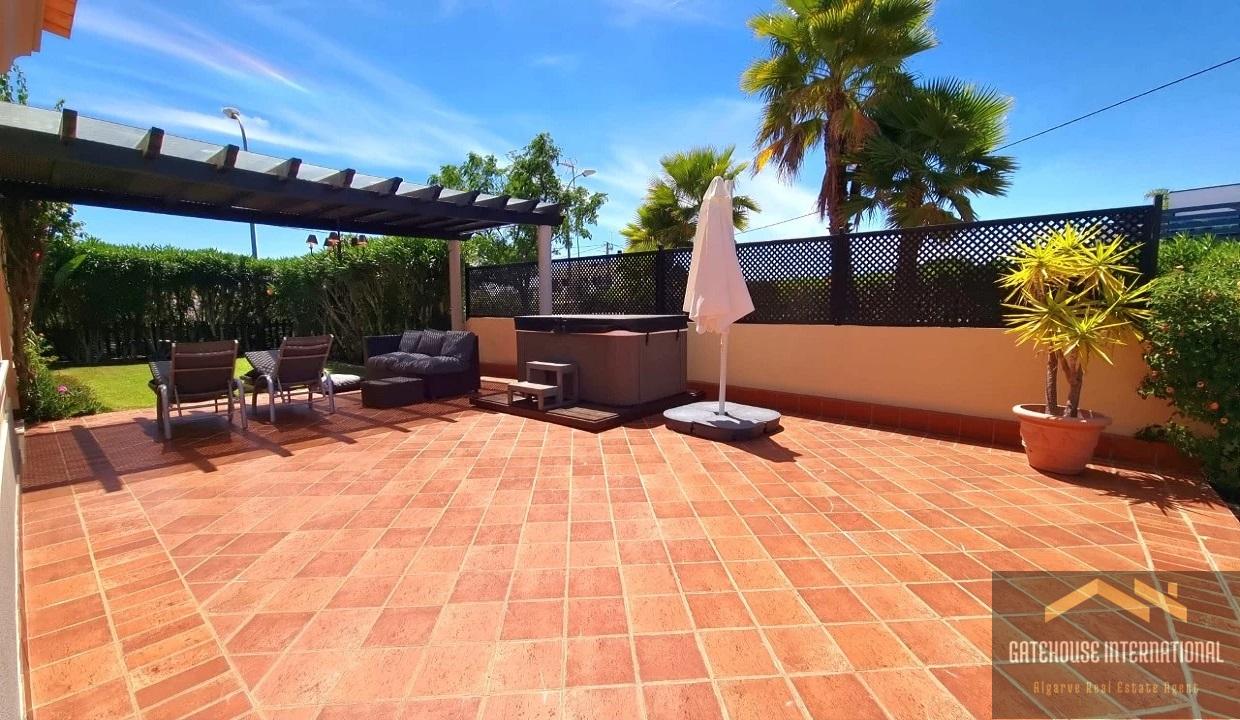 3 Bed Linked Villa With Garden & Pool In Almancil Algarve 76