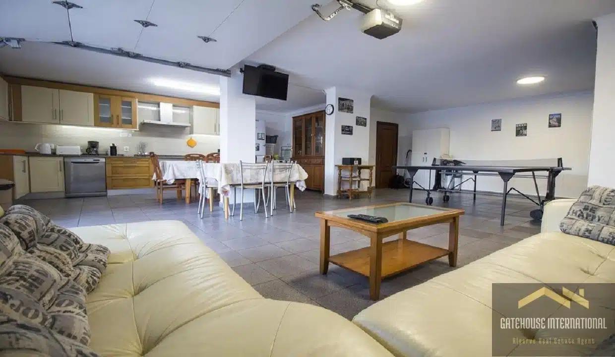 4 Bed Villa For Sale In Albufeira Algarve 43