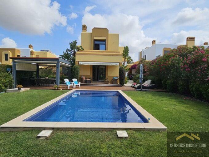 Villa de 4 chambres à vendre à Guia Algarve 54