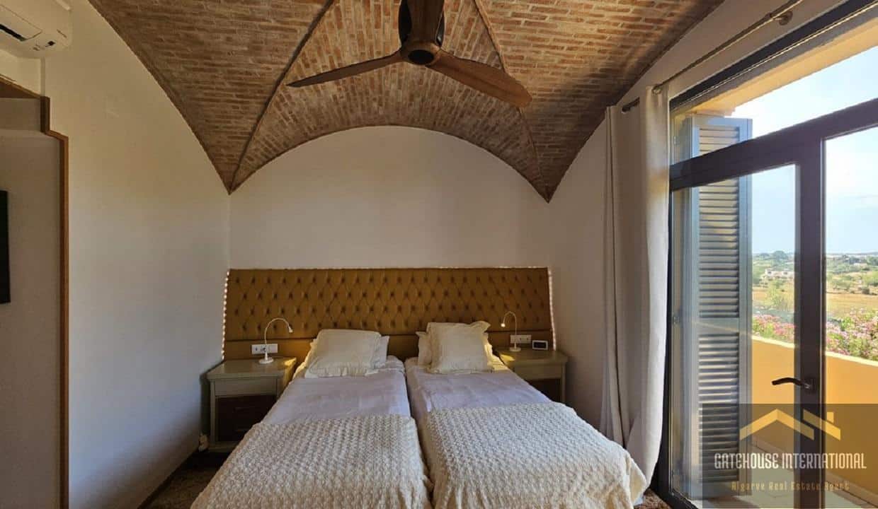 4 Bed Villa For Sale In Guia Algarve 6