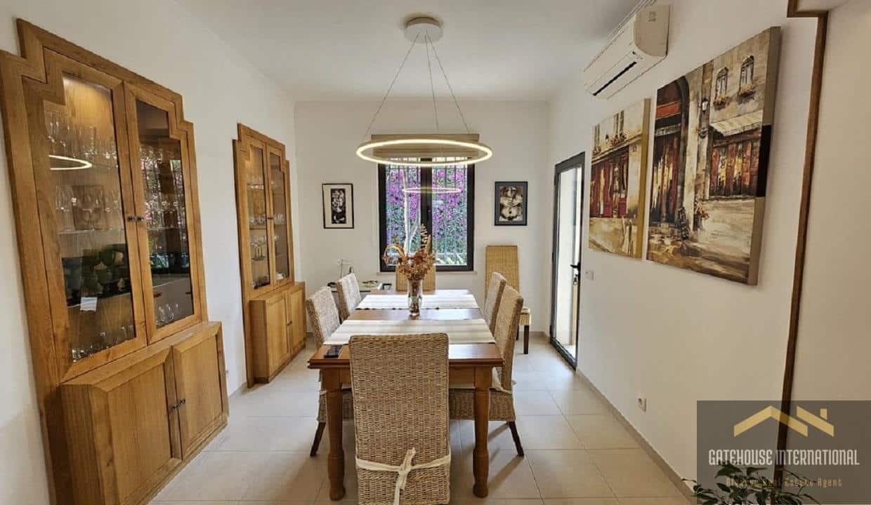 4 Bed Villa For Sale In Guia Algarve 77