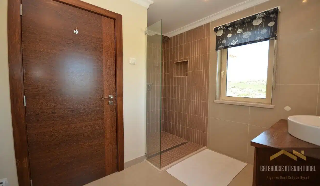 5 Bed 5 Bath Luxury Villa For Sale In Algarve09