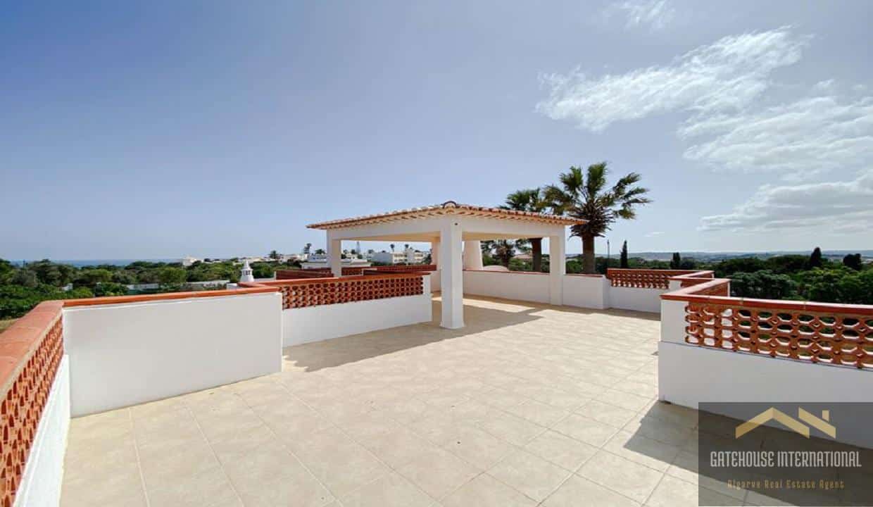 6 Bed Villa For Sale In Montinhos da Luz West Algarve45