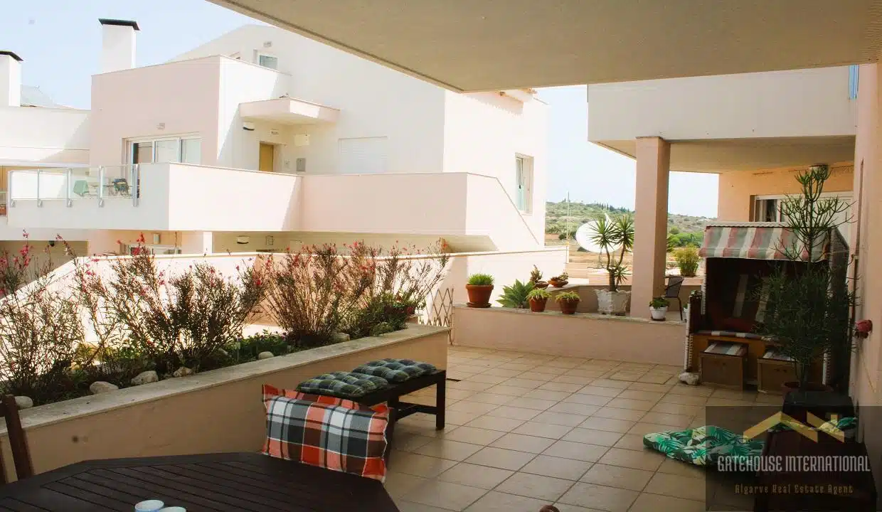 2 Bed Apartment In A Condominium With Swimming Pool In Burgau Algarve 32