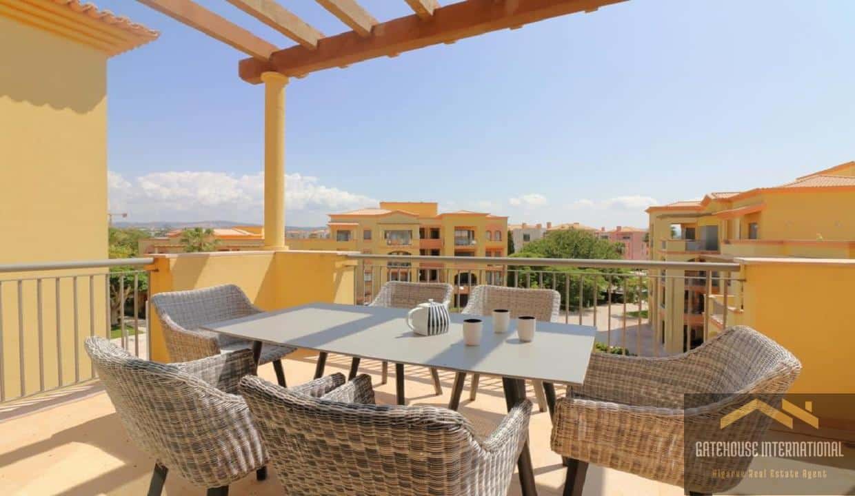 2 Bed Apartment In A Resort In Vilamoura Algarve 9