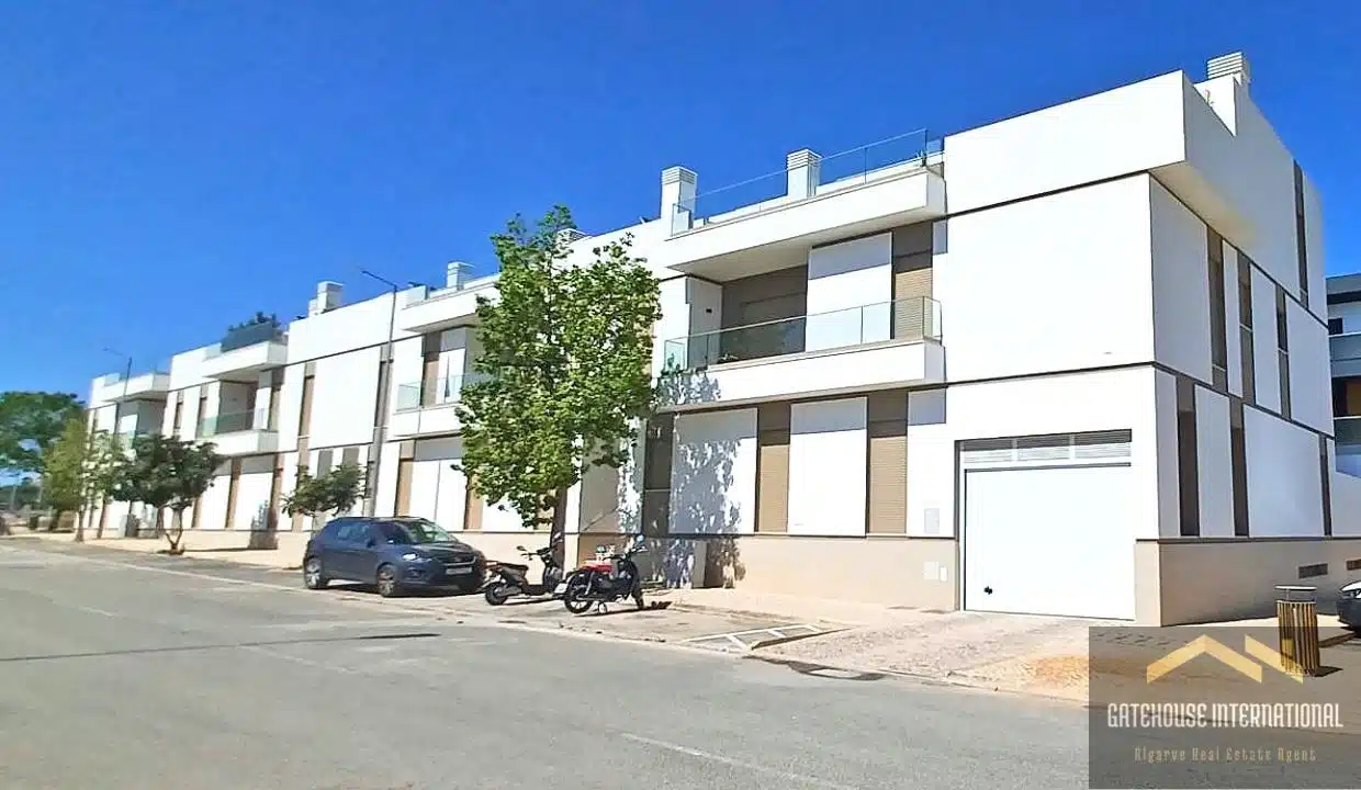 2 Bed Apartment With Garage In Cabanas de Tavira Algarve1