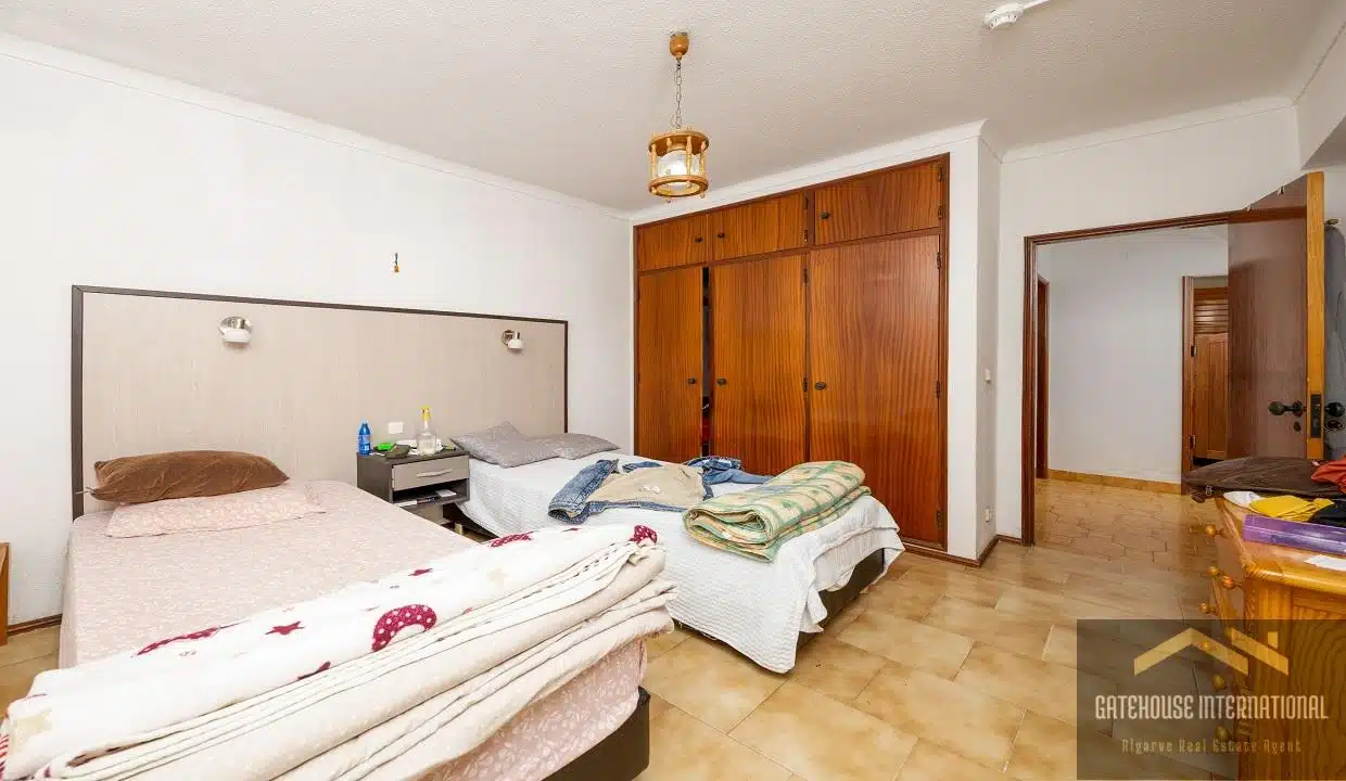 2 Bed Apartment With Pool In Quarteira Algarve 87
