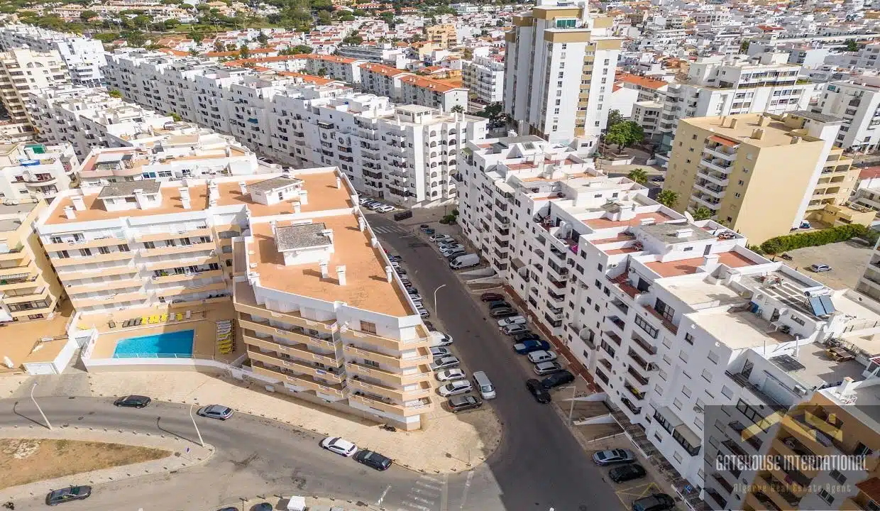 2 Bed Apartment With Pool In Quarteira Algarve