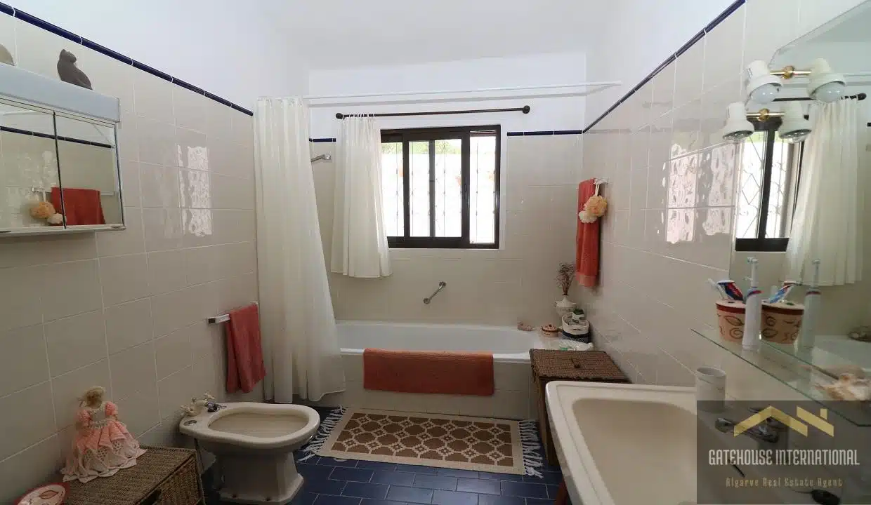 3 Bed Property With A Villa & Guest Annexe In Sao Bras de Alportel 32