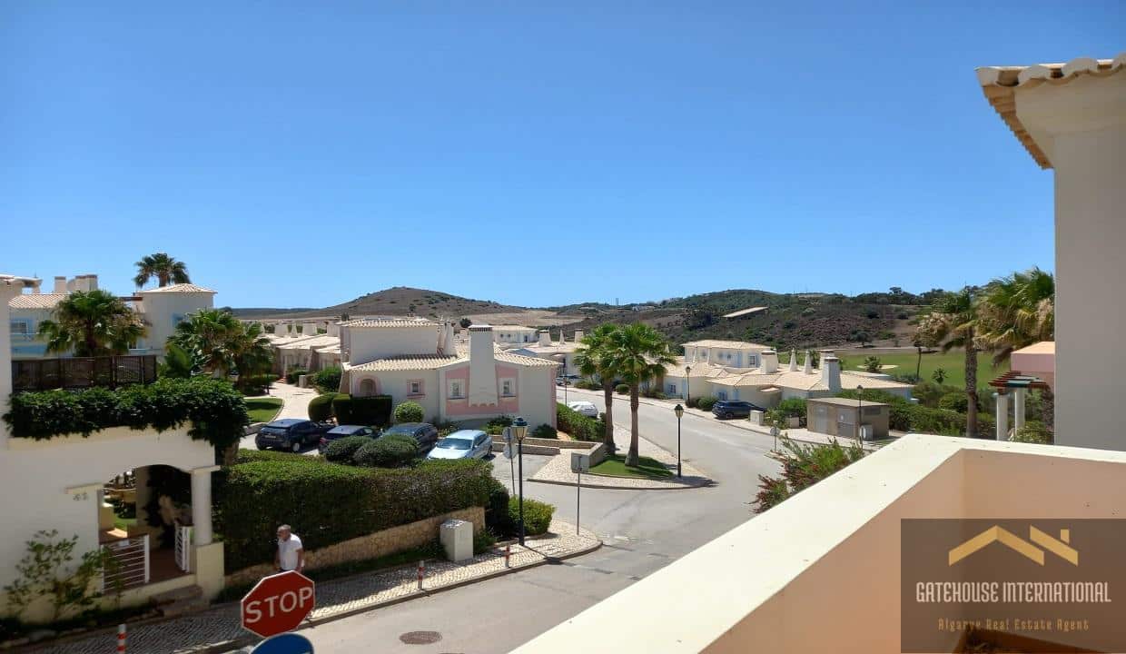 3 Bed Townhouse In Budens West Algarve9