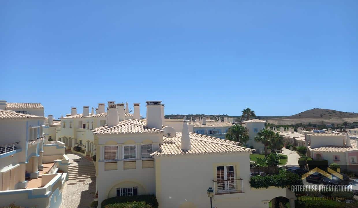 3 Bed Townhouse In Budens West Algarve98