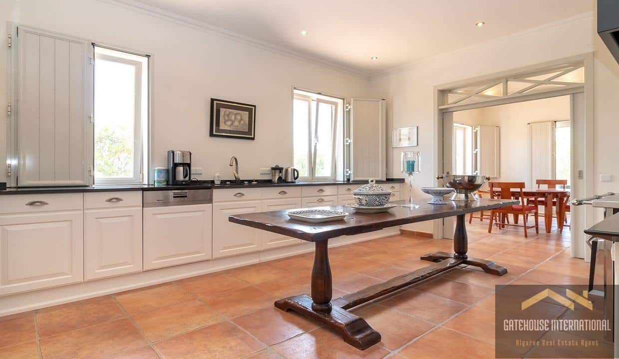 4 Bed Villa For Sale In Moncarapacho Algarve 09