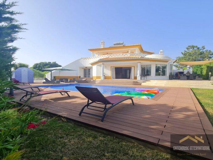 Villa met 4 slaapkamers te koop in de buurt van Gale Beach in het centrum van de Algarve