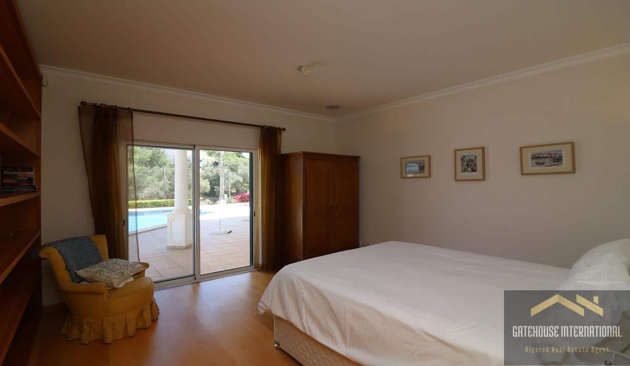 4 Bed Villa In A Private Location In Vale Formoso Almancil Algarve 09