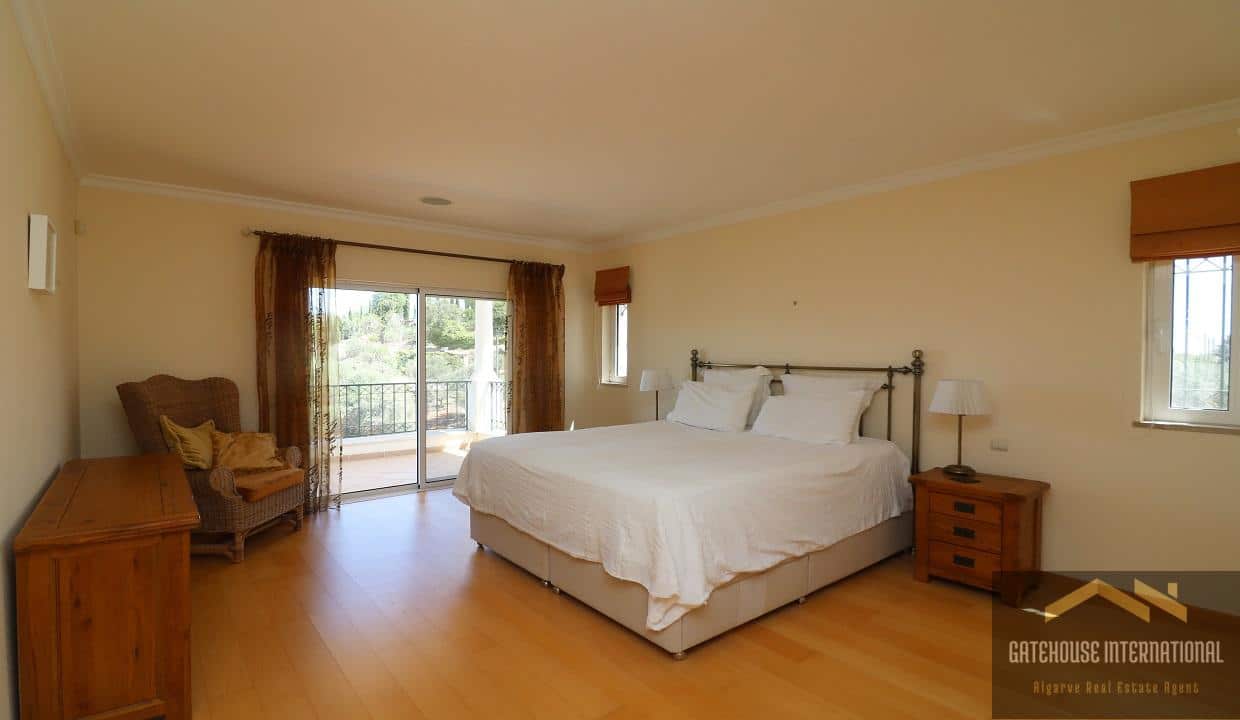 4 Bed Villa In A Private Location In Vale Formoso Almancil Algarve 76