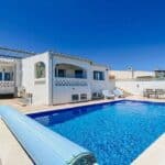 4 Bed Villa With Pool & Garage In Praia da Luz Algarve6