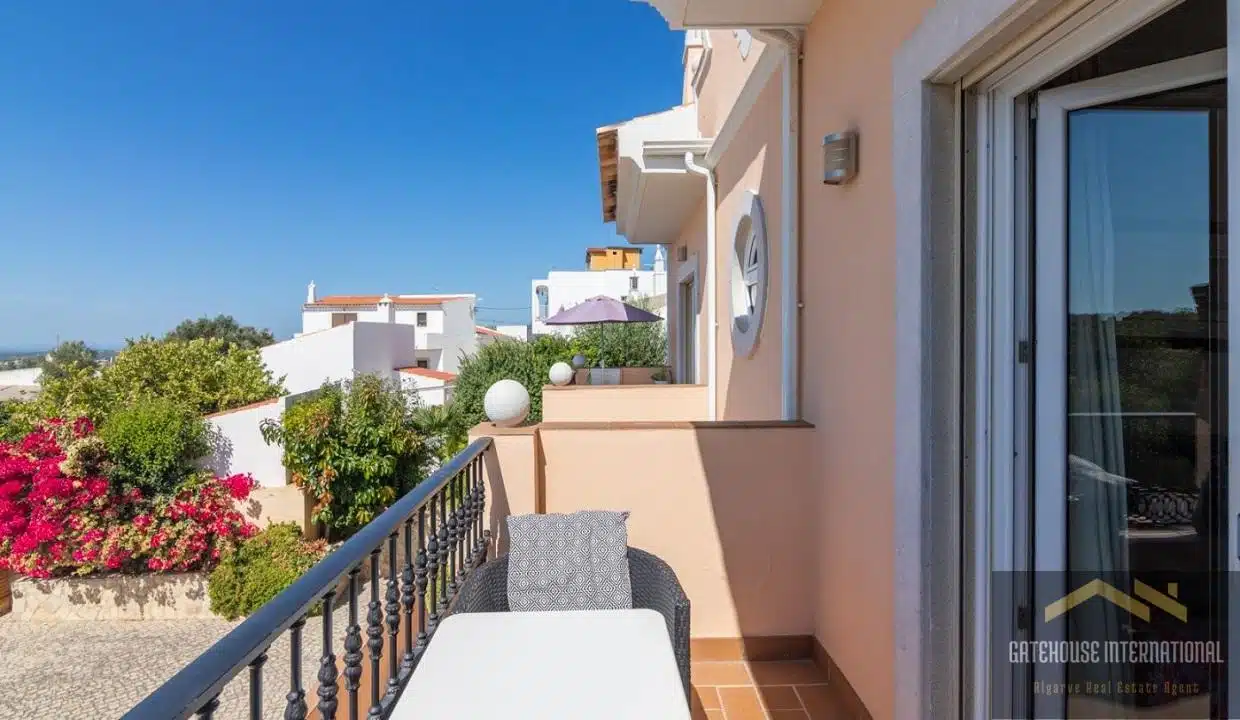 4 Bed duplex Apartment In Santa Barbara de Nexe Algarve 98