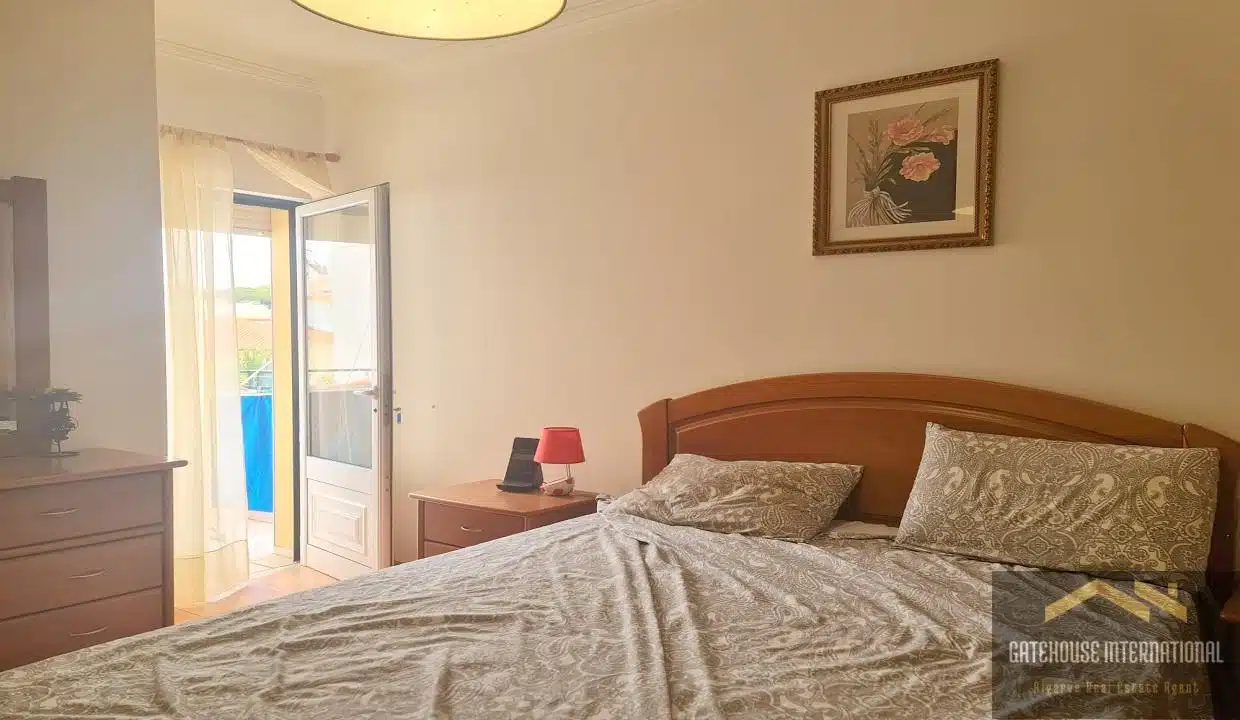 Apartment For Sale In Olhos de Agua Close To The Beach 7