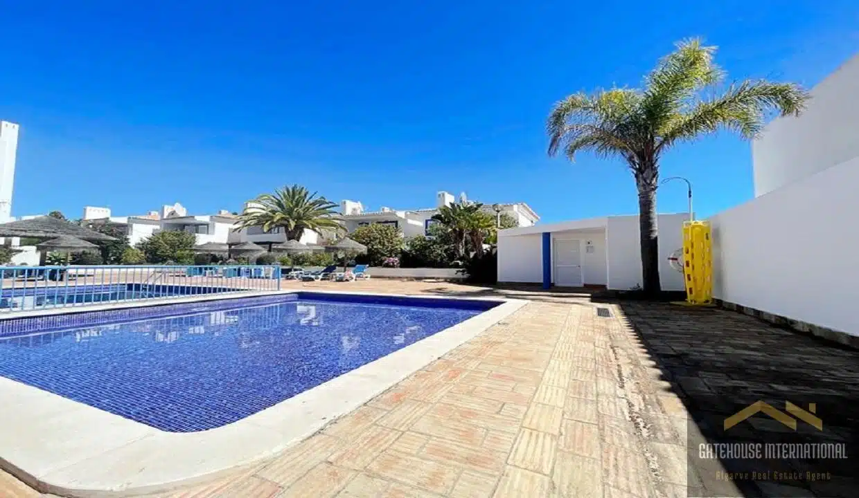 2 Bed Townhouse In Lagos Algarve Close To The Sea009