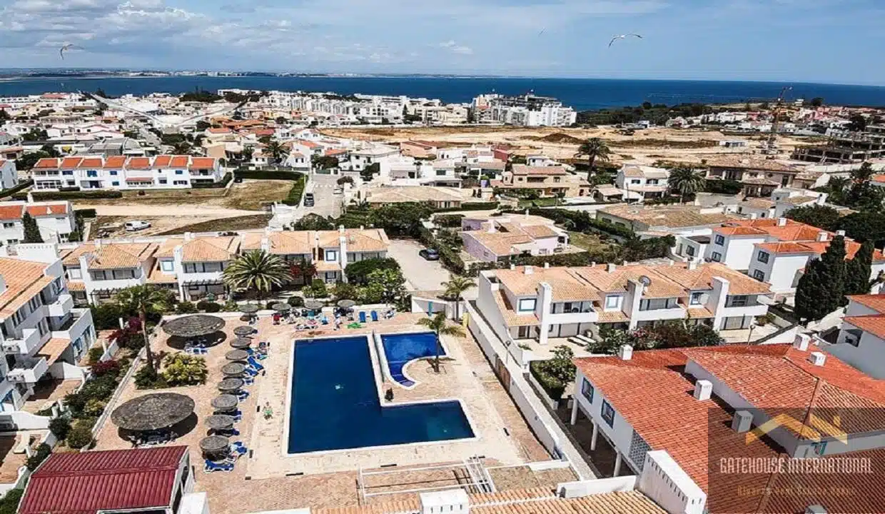 2 Bed Townhouse In Lagos Algarve Close To The Sea1