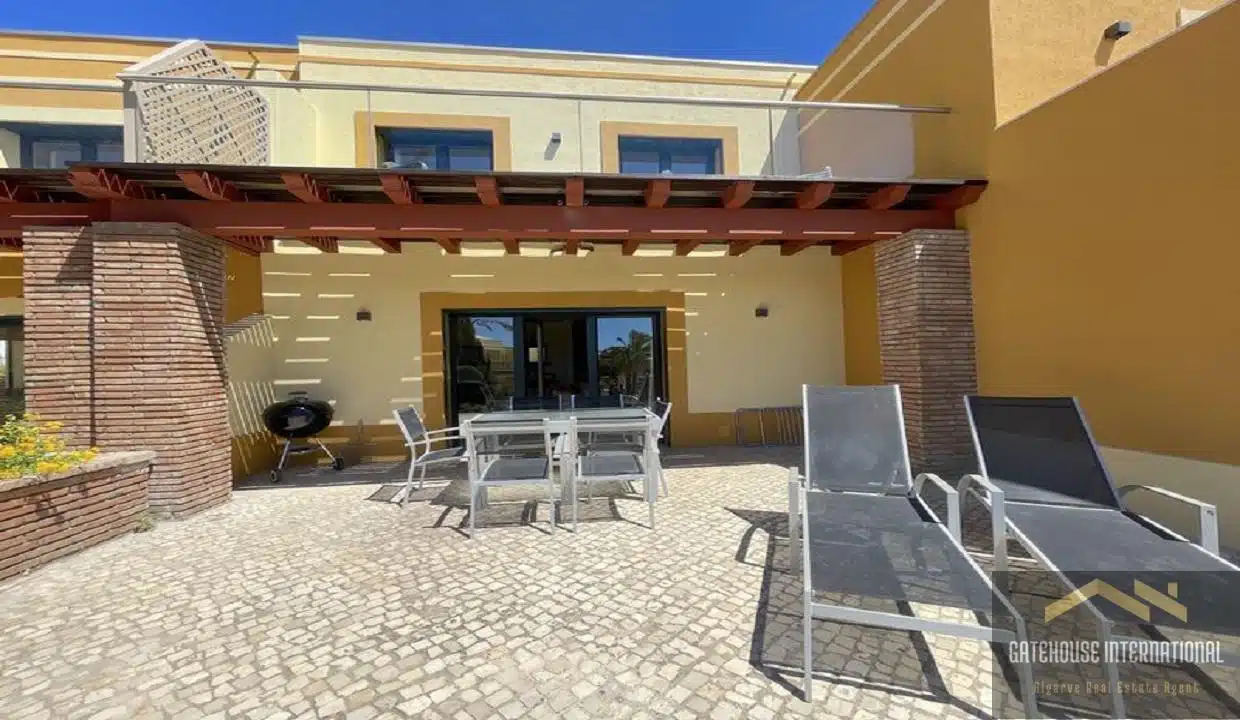 3 Bed Townhouse For Sale In Luz Algarve 2